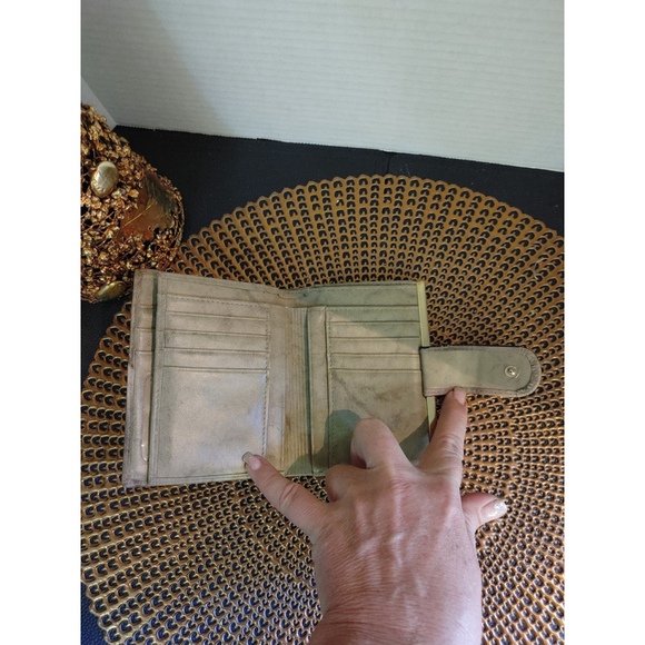 Buxton Heiress Double Cardex Leather Wallet - Picture 8 of 10